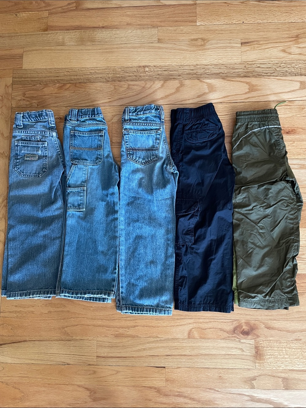 Lot of 5 Boys Jeans and Cargo Pants-Size 5